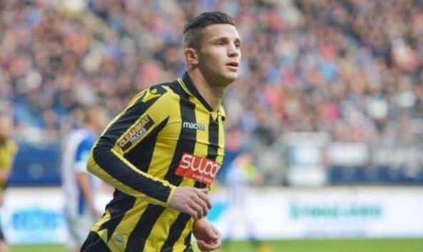 在场上无疑 在场上无疑