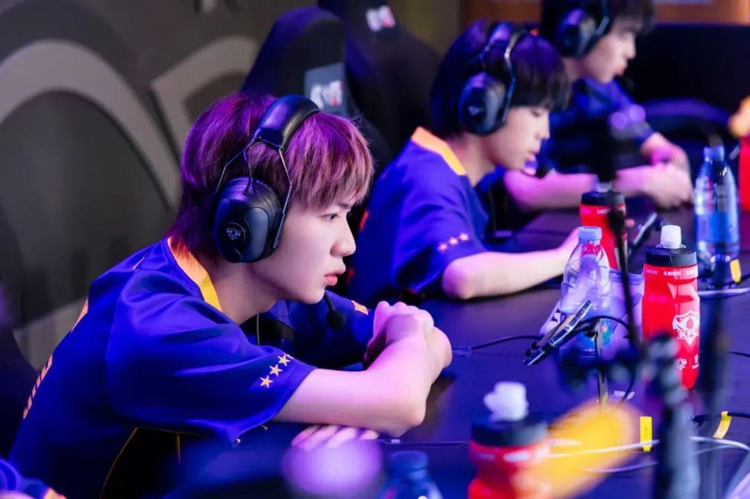 赫罗纳队不 赫罗纳队不